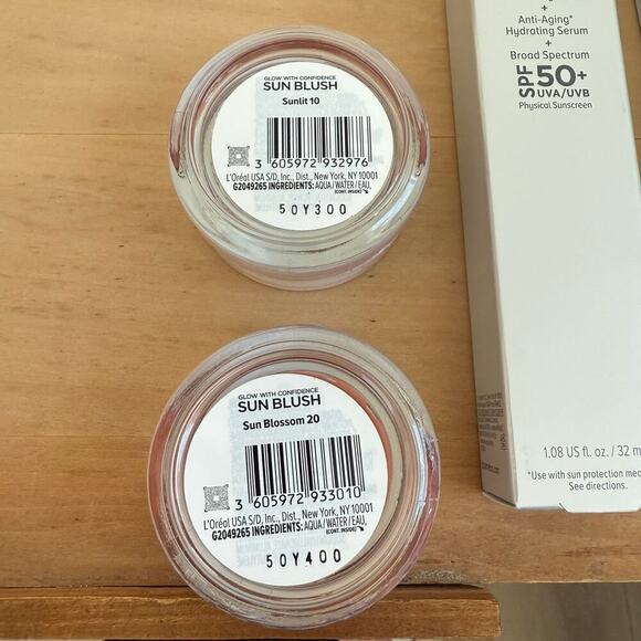 It Cosmetics Bundle CC+ color correcting cream with two colors of Sun Blush - Picture 3 of 4